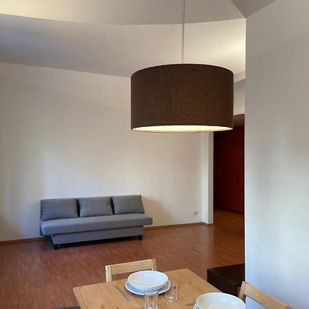 Accomodo Mib52 Bivano Sant'Ambrogio Милано Екстериор снимка